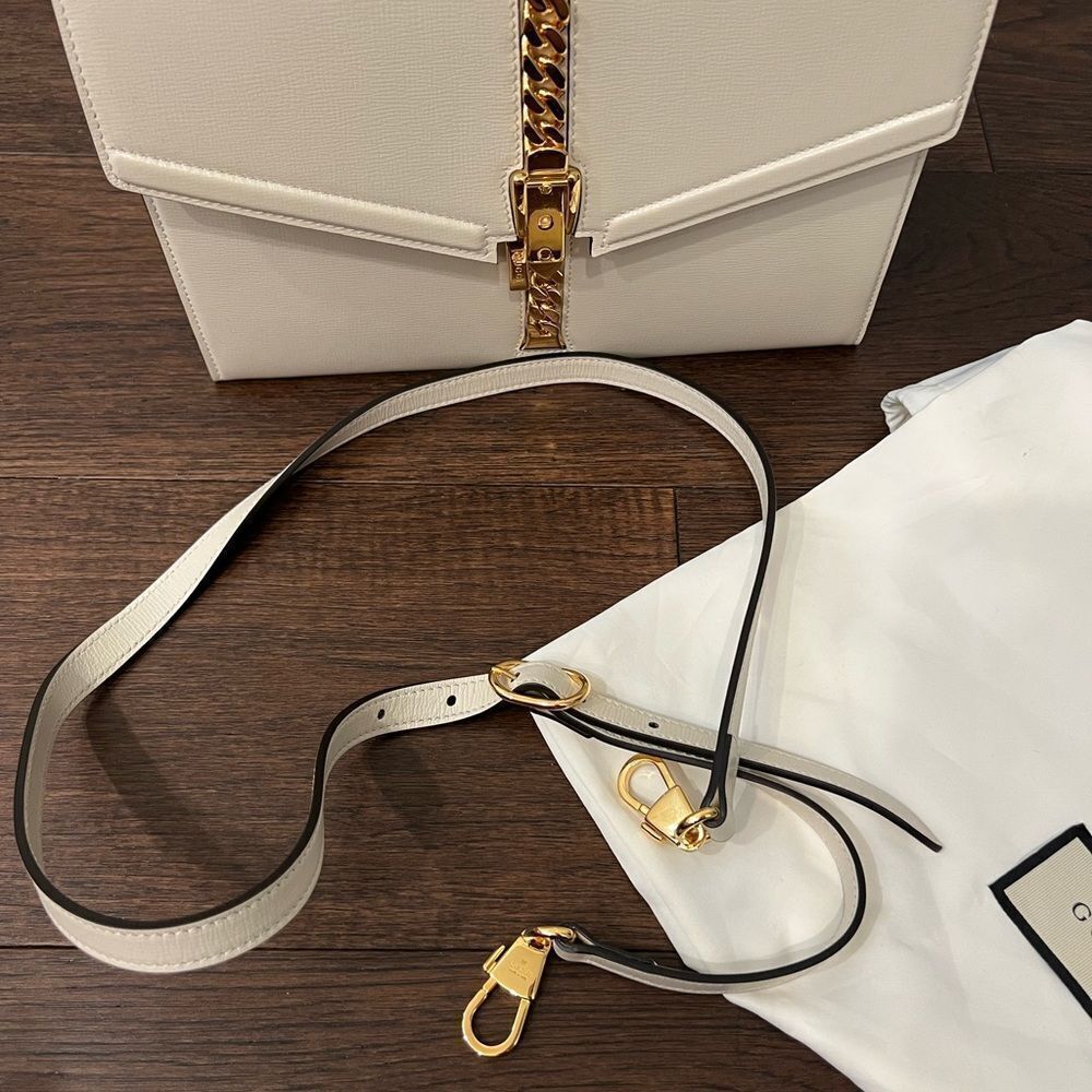 - Used once Gucci Sylvie 1969 small leather shoulder bag - Picture 9 of 11